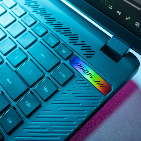 GIGABYTE AORUS 16X ASG-63DEC65SH Intel® Core™ i9 i9-14900HX Laptop 40,6 cm (16") WQXGA 32 GB DDR5-SDRAM 2 TB SSD NVIDIA GeForce RTX 4070 Wi-Fi 7 (802.11be) Windows 11 Zwart - Afbeelding 14