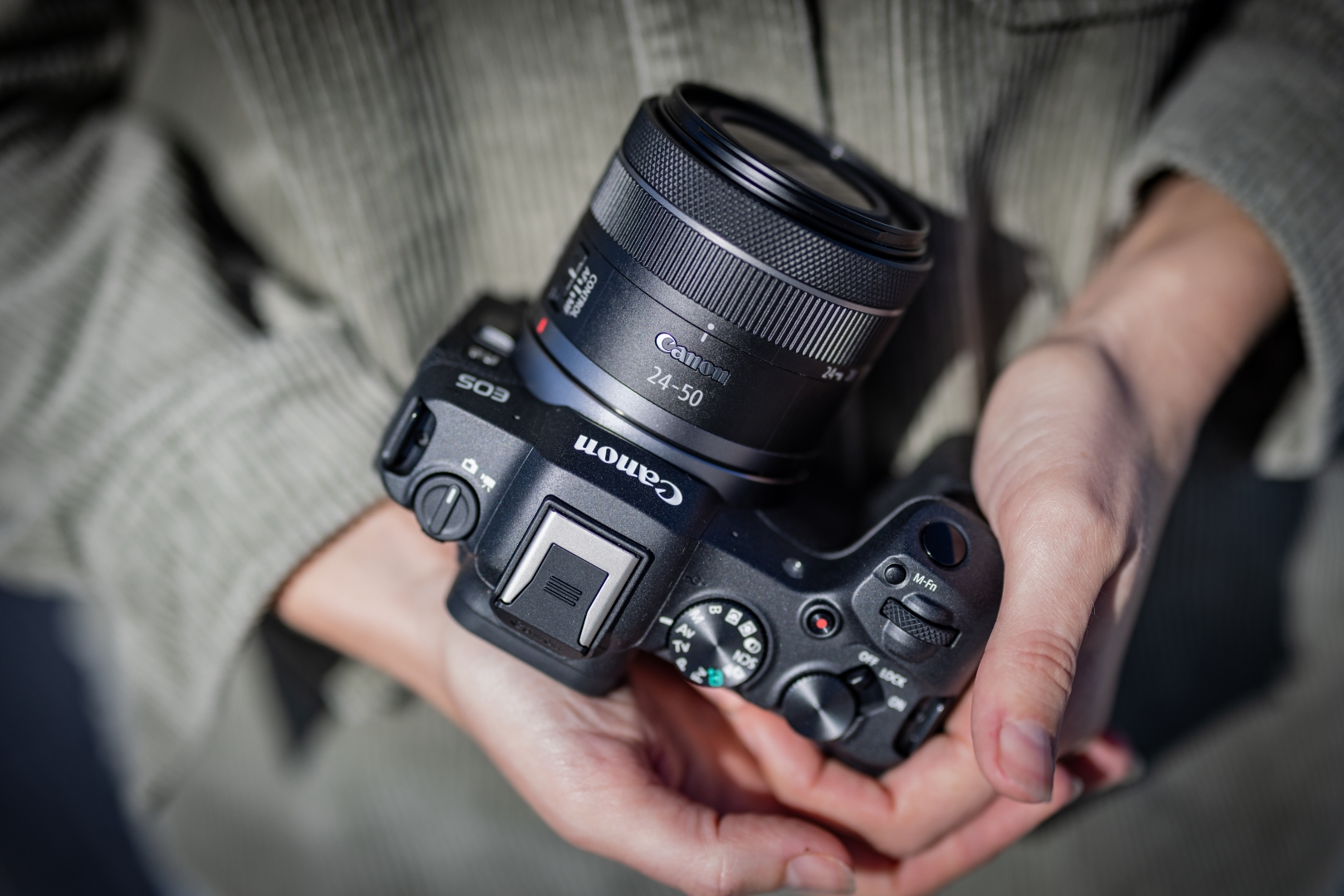 Canon EOS R8 + RF 24-50mm F4.5-6.3 IS STM Kit MILC 24,2 MP CMOS 6000 x 4000 Pixels Zwart - Afbeelding 13
